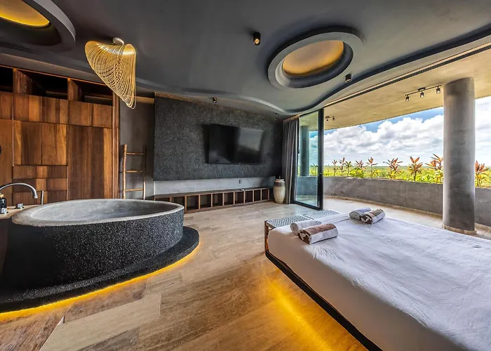 Oceanfront 3br Luxury Maiim Tankah With Pool & Gym Tulum