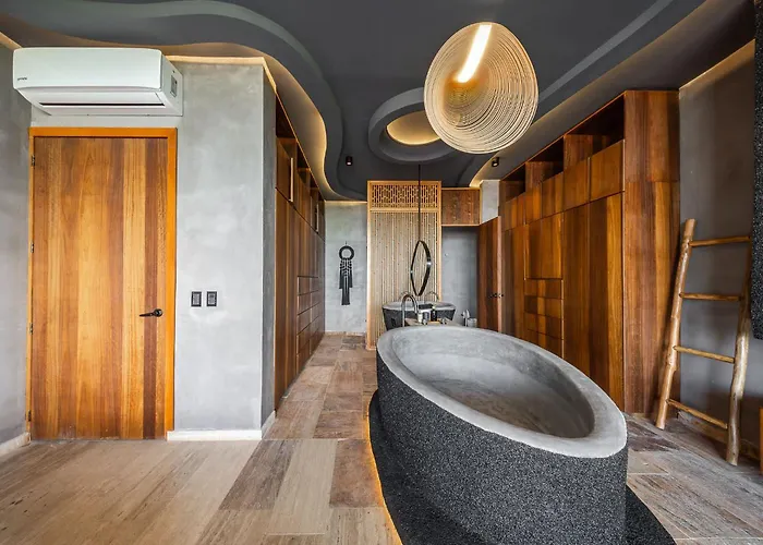 Oceanfront 3br Luxury Maiim Tankah With Pool & Gym Tulum