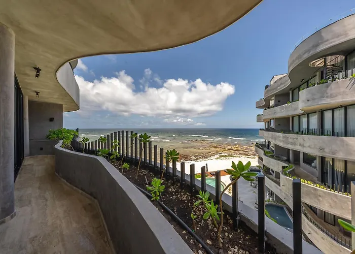 Oceanfront 3br Luxury Maiim Tankah With Pool & Gym